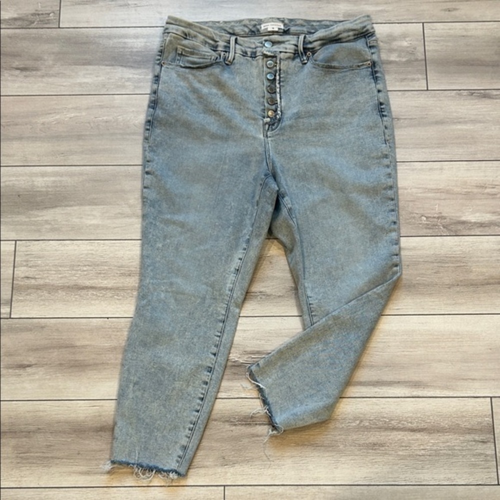 Good American acid wash skinny ankle jeans button fly size 16 plus